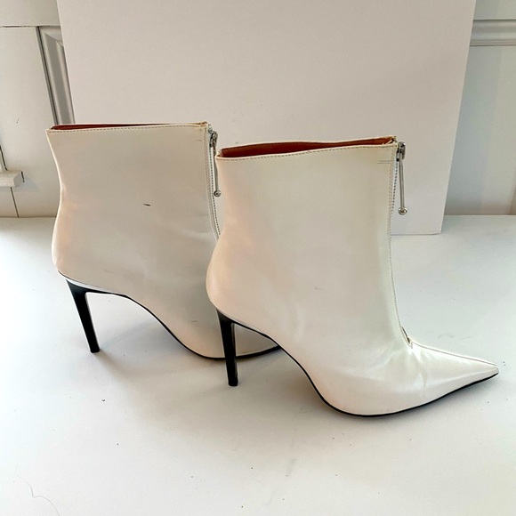 Zara white pointy booties - Picture 1 of 7